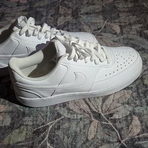 Nike White Men's Sneakers